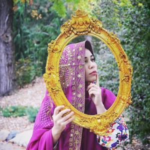 Meet your Posher, Zainab